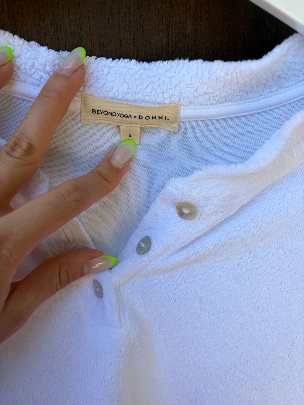 Beyond Yoga White Terry Henley Top - Picture 3 of 3